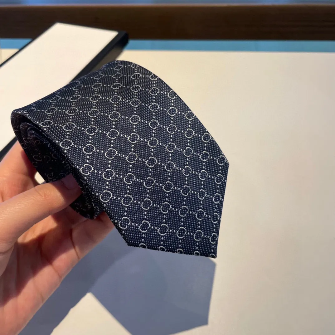 Designer Neckties Men Neck Ties Fashion Mens Neckties Letter Print Business Leisure Cravat 100% Silk Luxury Top Quality With Original Box