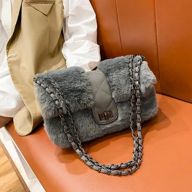 Sacs de soirée épaule en peluche de haute qualité pour femme marque Messenger sac de luxe chaîne sac à dos de concepteur Crossbody Stackels mignon fourre-tout mignon