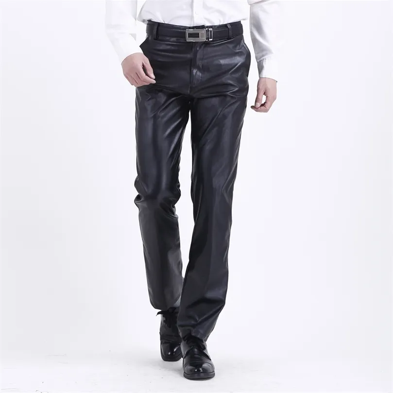 Summer Mens Business Slim Fit Elasty Black Faux Skórzane spodnie męskie Elastyczne ciasne spodnie Pu skórzane spodnie ołówkowe 201126