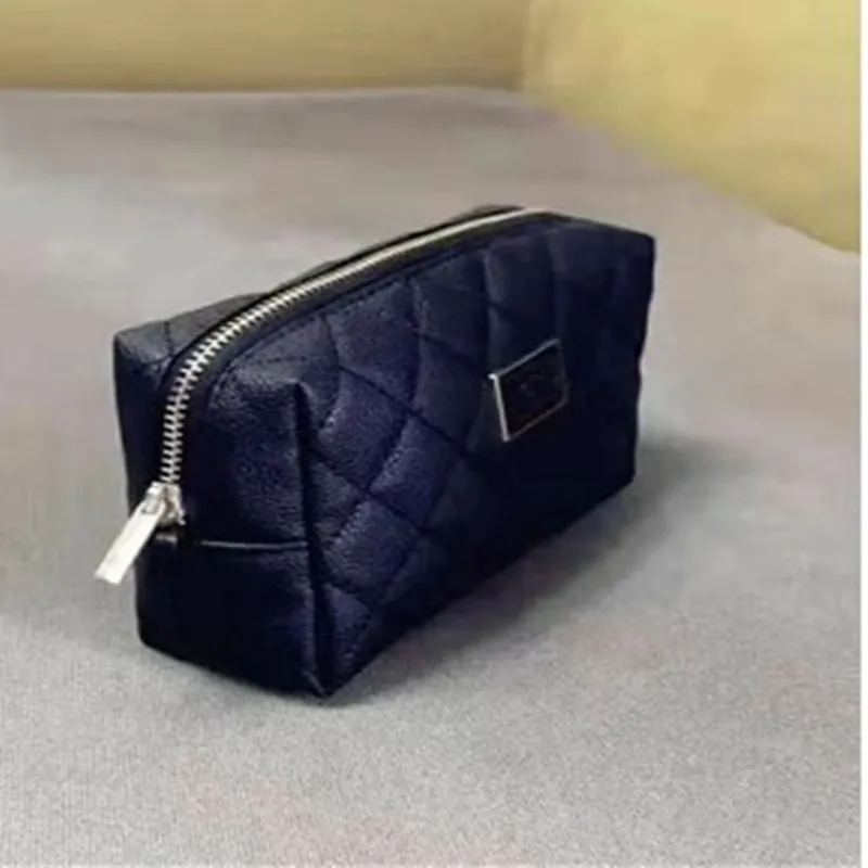 Fashion Makeup Bag Classic Quilted Black Color Cosmetic Case Vintage Party Clutch Bag260d