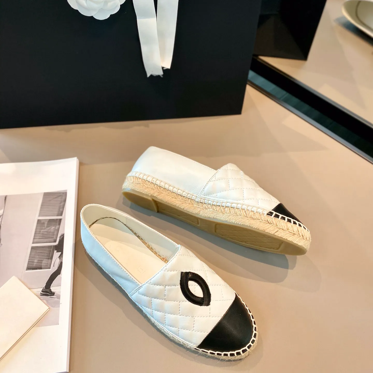 Espadrillas Scarpe firmate Sneaker di lusso Scarpe casual da donna Mocassini in vera pelle Mocassini dal design classico Stivali Pantofole Ciabatte di shoebra