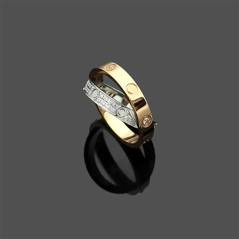 Novo Crystal Love Ring Fashion Casal Rings para homens e mulheres de alta qualidade 316L Titanium Designer Rings Jewelry Gifts