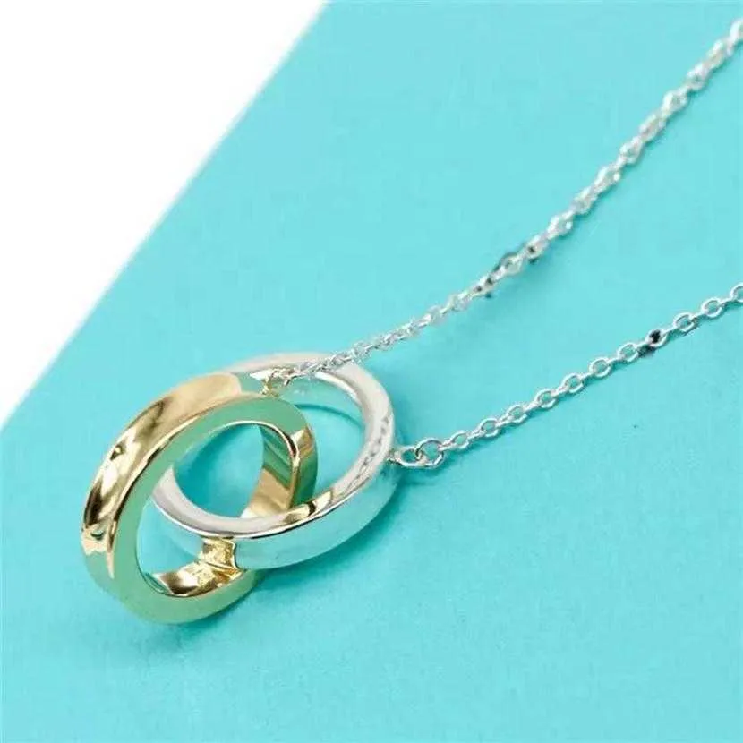 Ontwerpers Nieuwe ketting Luxurys Sieraden Licht Luxe hoogwaardige Double Ring Pendant Kettingen Dames sleutelbeen Keten Sieraden282A