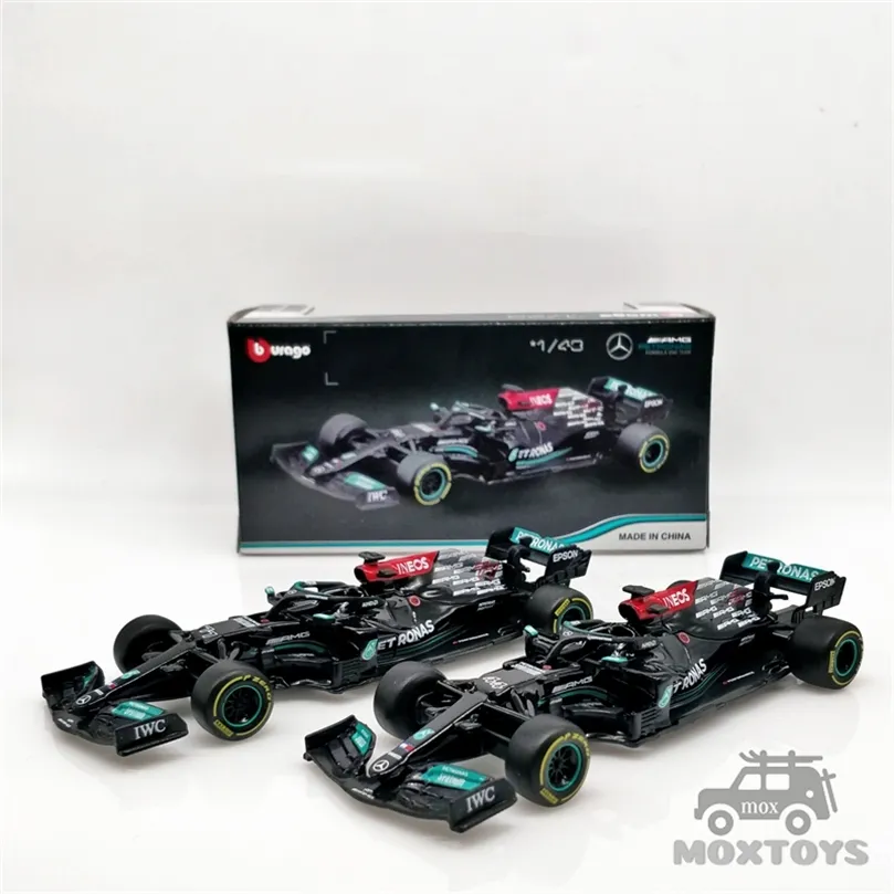 Bburago 1:43 AMG W12 E Performance #44 Lewis Hamilton / #77 Valtteri Bottas Diecast Car 220507