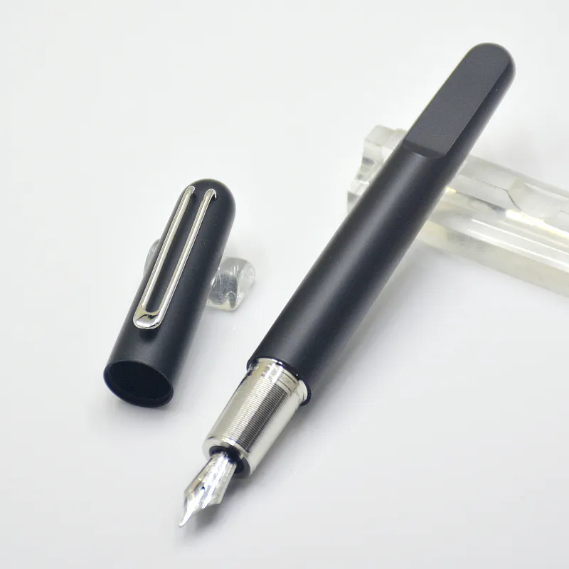 Pluma estilográfica magnética negra de alta calidad, papelería de oficina de negocios, pluma clásica de tinta de caligrafía con punta M para regalo de cumpleaños