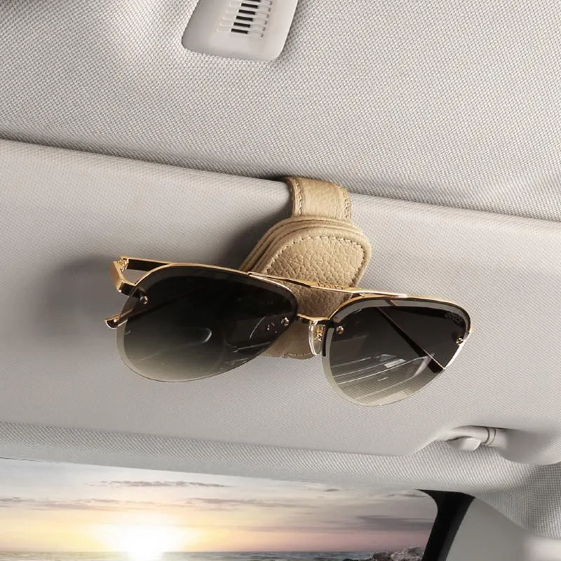 Autres accessoires d'intérieur Porte-lunettes de soleil en cuir magnétique pour lunettes de voiture Clip de suspension Pare-soleil Convient aux lunettes à jambe fine BeigeAutre