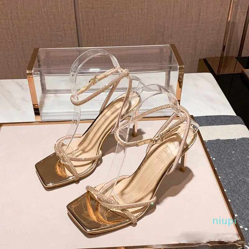 Sandały moda kryształa gladiator srebrne obcasy w paski kostki raski kobiety seksowne sztyletowe buty ślubne buty ślubne plus rozmiar f5625