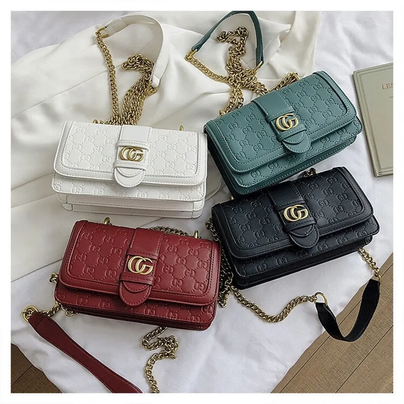 Summer ins super fire women's new fashion Hong Kong Style messenger foreign style versatile chain small square bag 90% off wholesale online