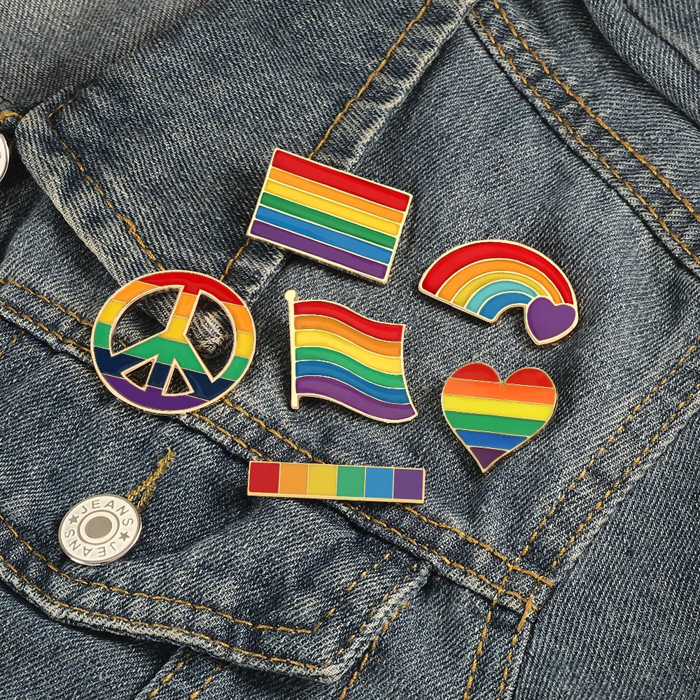 Carino Arcobaleno Ponte Amore Cuore Spilla Spille Smalto Bandiera Spille per Donna Uomo Gay Lesbian Pride Spille Distintivo Gioielli di moda in massa all'ingrosso