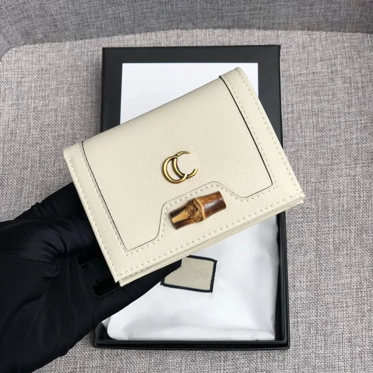 658244 Kvinnor av hög kvalitet Diana Wallet Brand Luxury Designer Plånböcker Läder Kohude Coin Purse Men Diana Card Holder Business Mon258Q