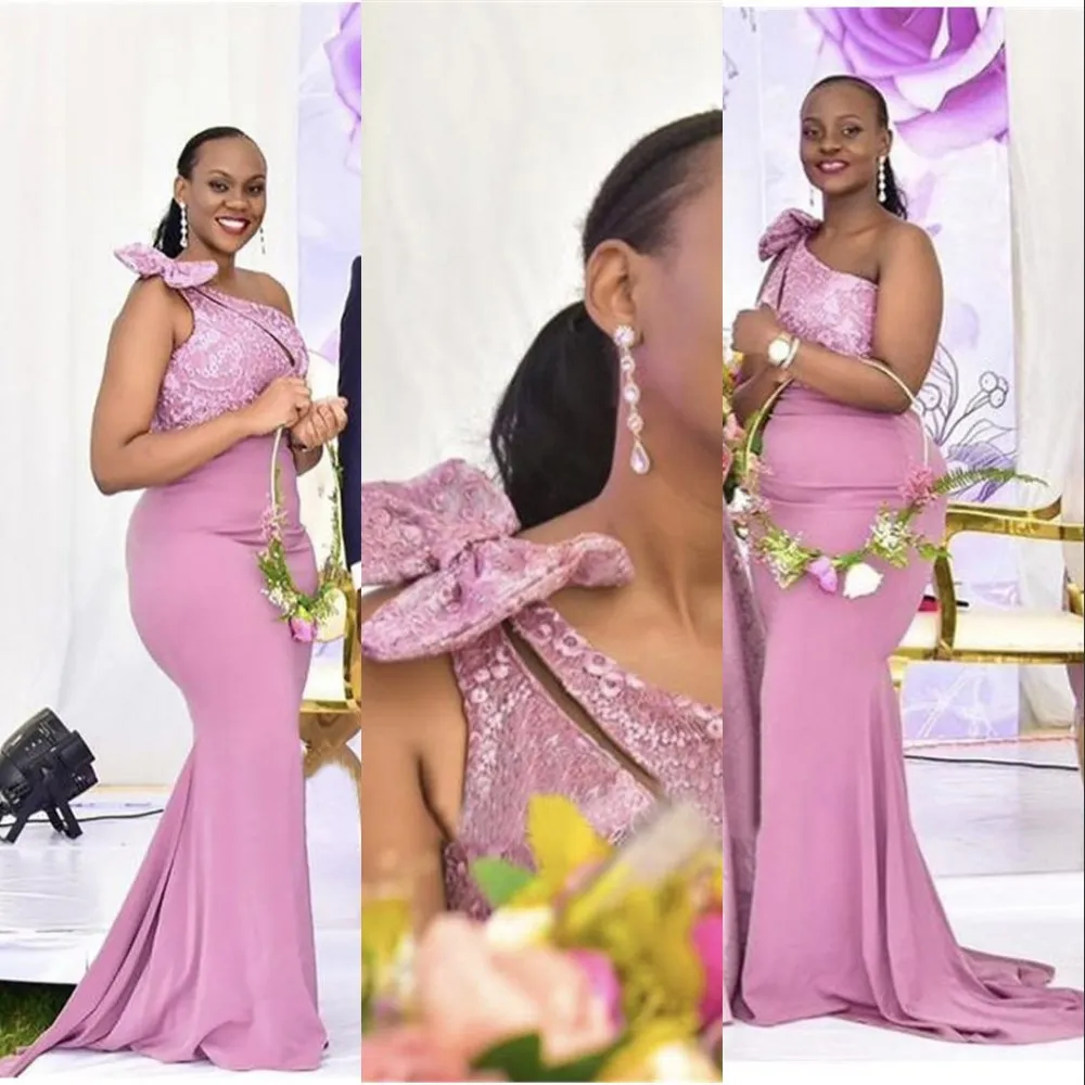 2022 Blush rosa Africano Dama de dama de honra Vestidos Um ombro com estiramento de laço de cetim de cetim Lacatificação de renda de laca longa comprimento do piso prolongado Vestidos convidados de honra convidados de honra