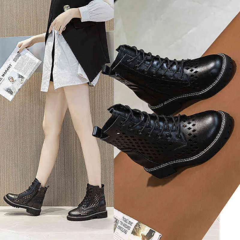 발목 부츠 2022 여름 할로우 밖으로 레이스 최대 마틴 부츠 여성 Splicing Sandals 캐주얼 플랫폼 신발 220401