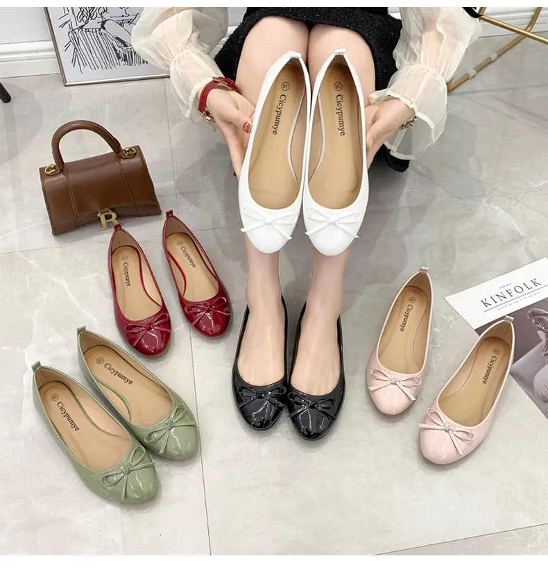 2022 new single Sandals shoe women`s round head bow soft bottom patent leather women`s shoes 35-40