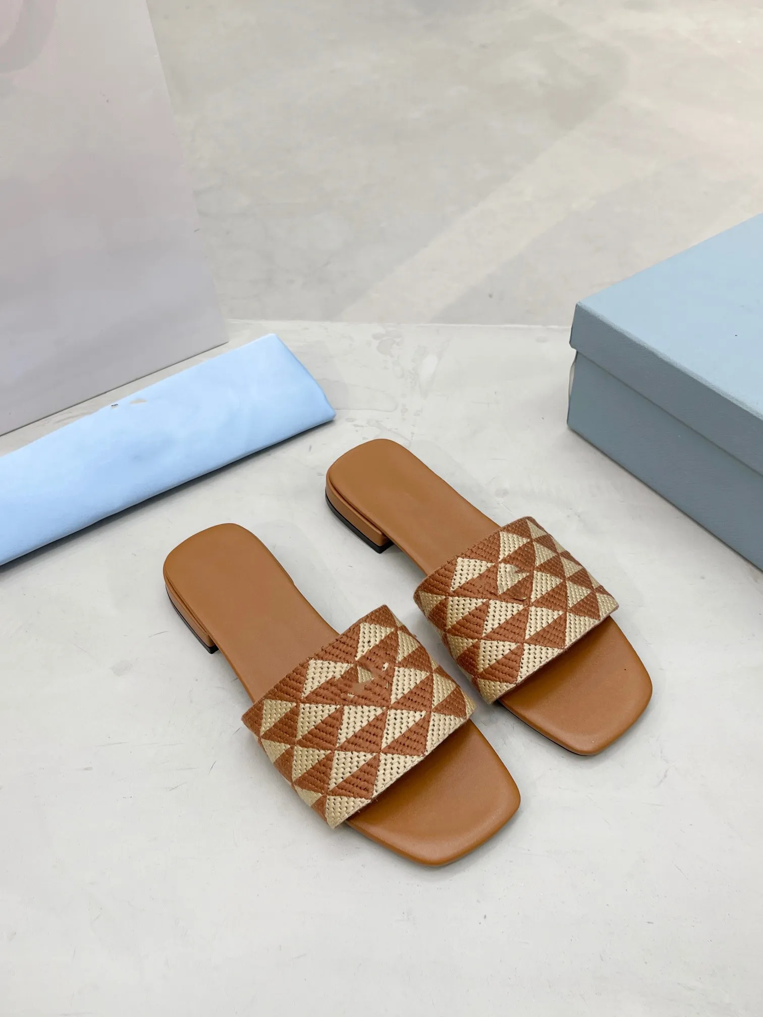 Compra Zapatillas Barato Entrega Rápida Y Calidad DHgate