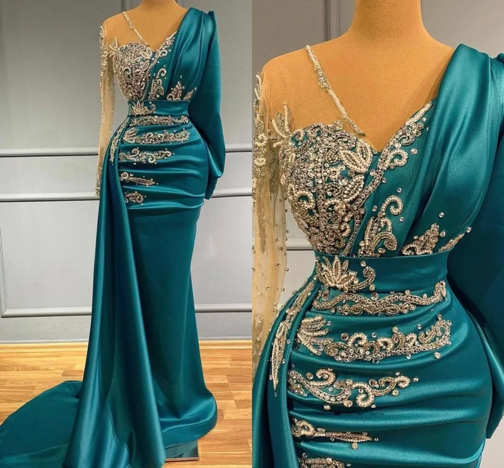 Arabiska Dubai V Neck Mermaid Evening Prom Dress 2023 Sheer långa ärmar Pärlade Ruched golvlängd Formell festklänningar Special Tillfällen klänningar