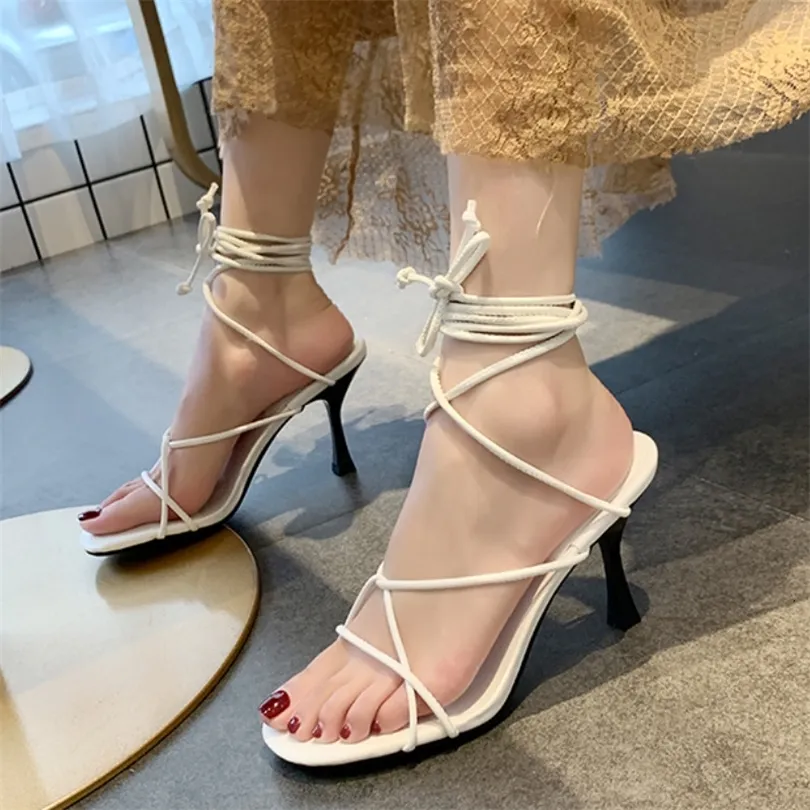 Cross Lundage High Heels Sandals Women Pumps Summer Fashion Laceup High High Cheels Peep Toe Shoes Female Square Heel Sandals CJ191128