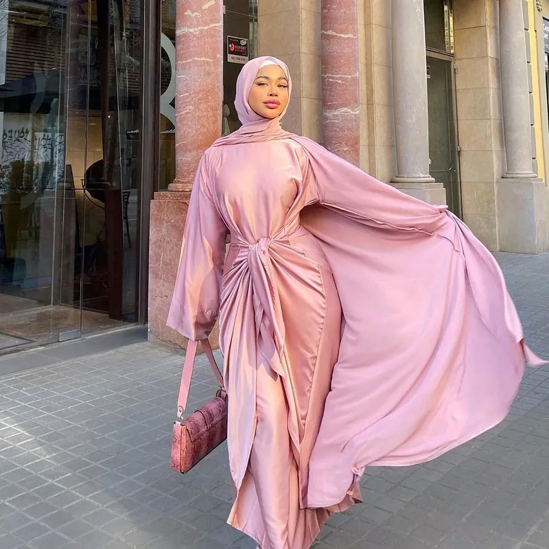 Muslimska klädkvinnor Islamiska kläder Abaye Dubai Turkiet Kaftan Marocain Malaysia Bangladesh Cardigan Robes Maxi Dress