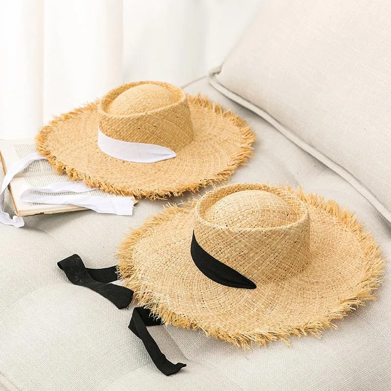 Szerokie brzegowe czapki Summer Foppy Raffia Hat Korea Designer Wstążka Ochrona przeciwsłoneczna Sunshreen Sunshade Beach Cap Kobiet słomy kapelusz