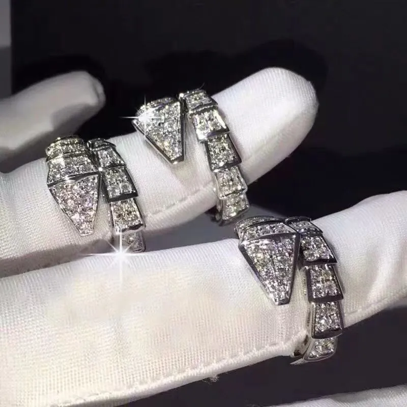 2022 보석 약혼 반지 여성을위한 럭셔리 반지 cjeweler moissanite brandjewelry8 망 디자이너 벨트 다이아몬드 반지 사랑 쇼 성격 도매