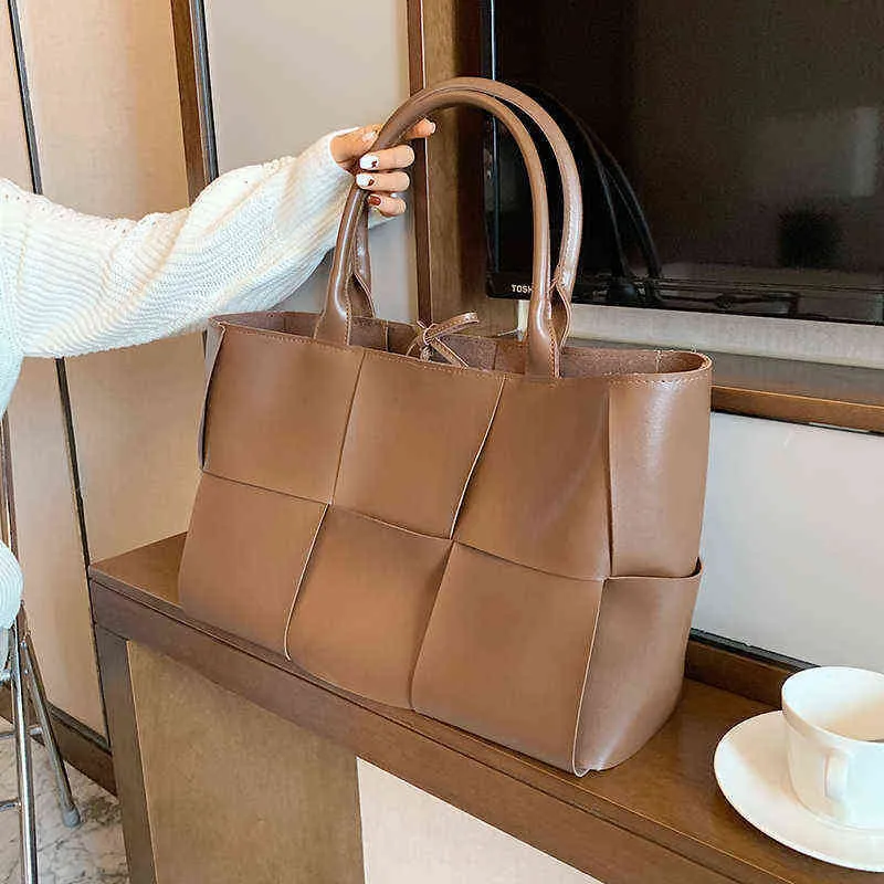 2023 Luxus-Designer-Handtasche Damen Große Webart-Einkaufstasche Mode Neue hochwertige weibliche PU-Leder-Schultertaschen Hohe Kapazität