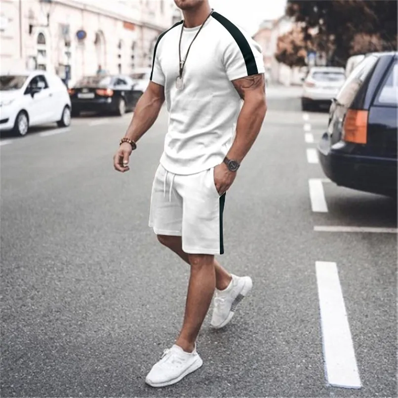 Tuta da uomo Estate Casual Abbigliamento da uomo T-shirt a maniche corte e pantaloncini a righe Tuta sportiva da uomo 220530