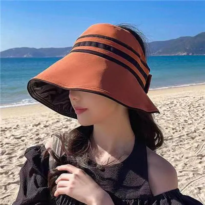 Chapéus largos da borda Mulheres Sun Hat Stripe Portátil Fita dobrável Fita lavável Cores de contraste anti-UV Campo de tampa ao ar livre de verão em todo