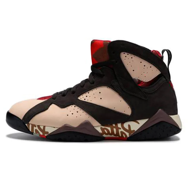 Shoes from the 7s and 8s outlet