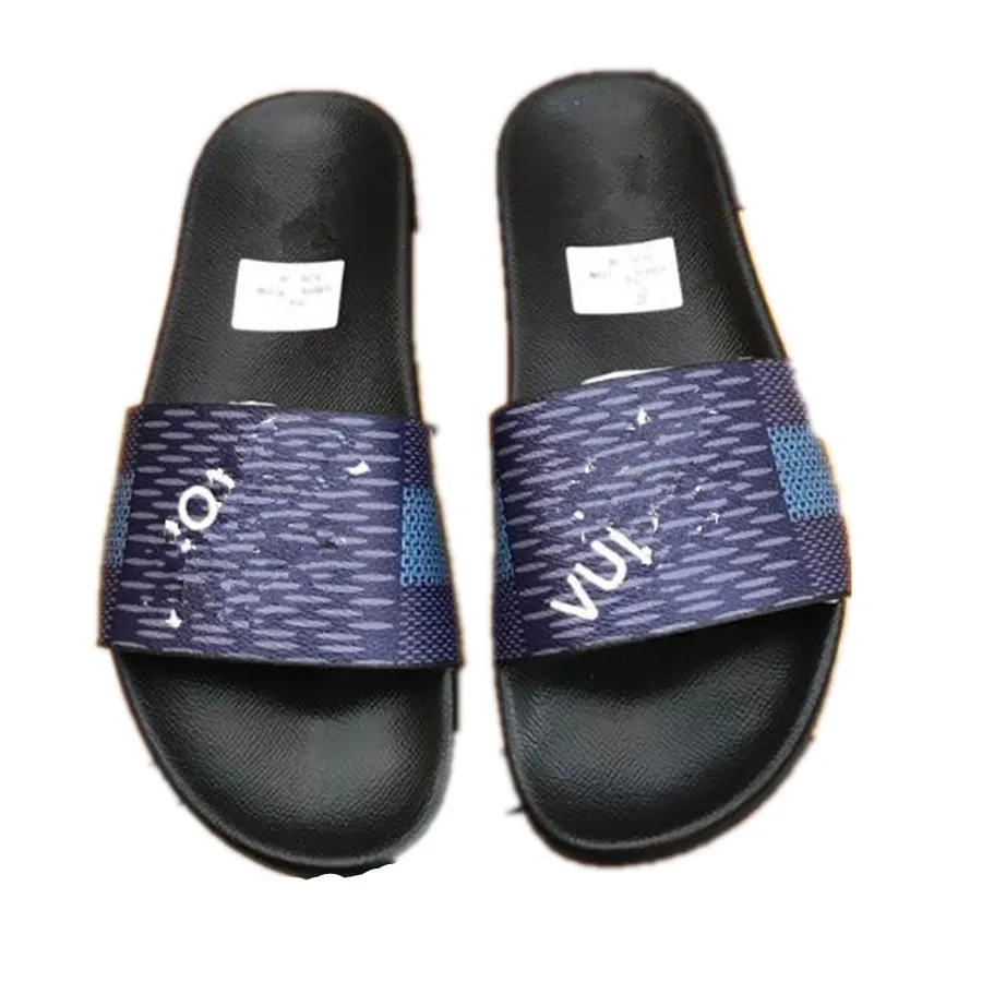 Paris Style Plaid Graffiti Slippers Classic Flat Non-Slip Outer Wear Outdoor Paren Lazy Flip Flops Luxury Brand Unisex Sandalen Casual Men and Women Beach Shoes