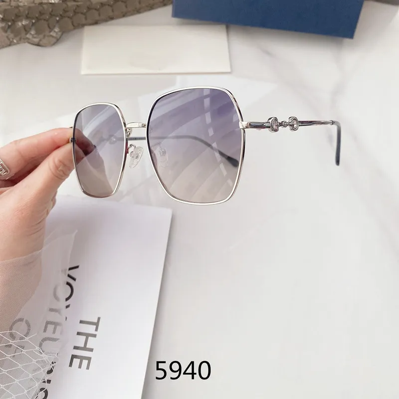 G5940 Classic Fashion Casual Trend Polarized Women Sunglasses Super Cool Designer Seaside Vacation Luxury Sunglasses Car Driving Glasses