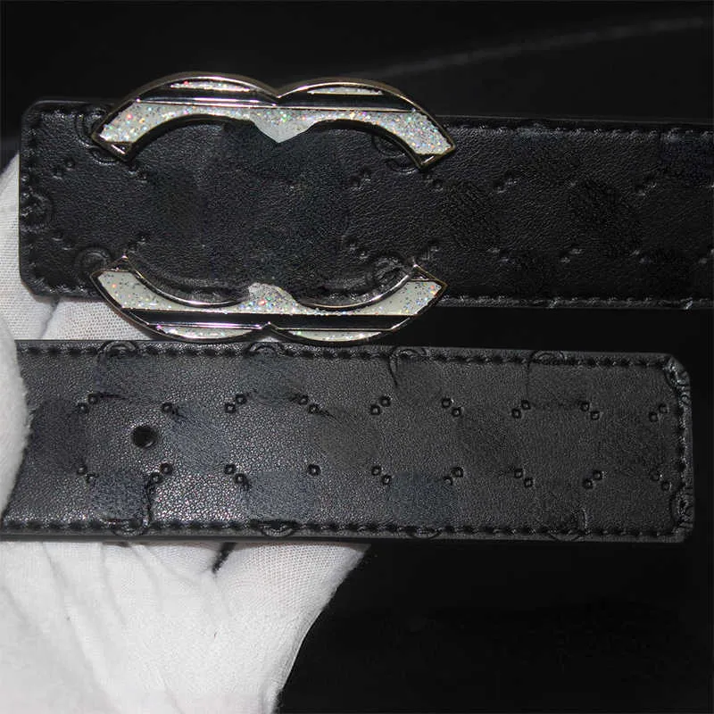 2022 Famous brand embossed smooth buckle belt Designer Classic luxury letter buckle belts fashion for young men and women dress waistband gifts