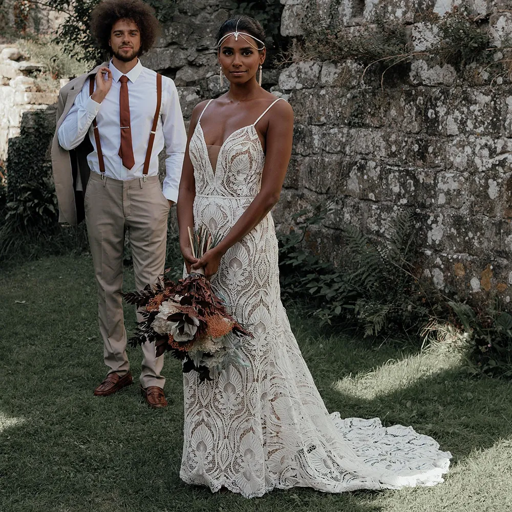 2022 Nigerian African Lace Boho Lace Wedding Dress With Spaghetti