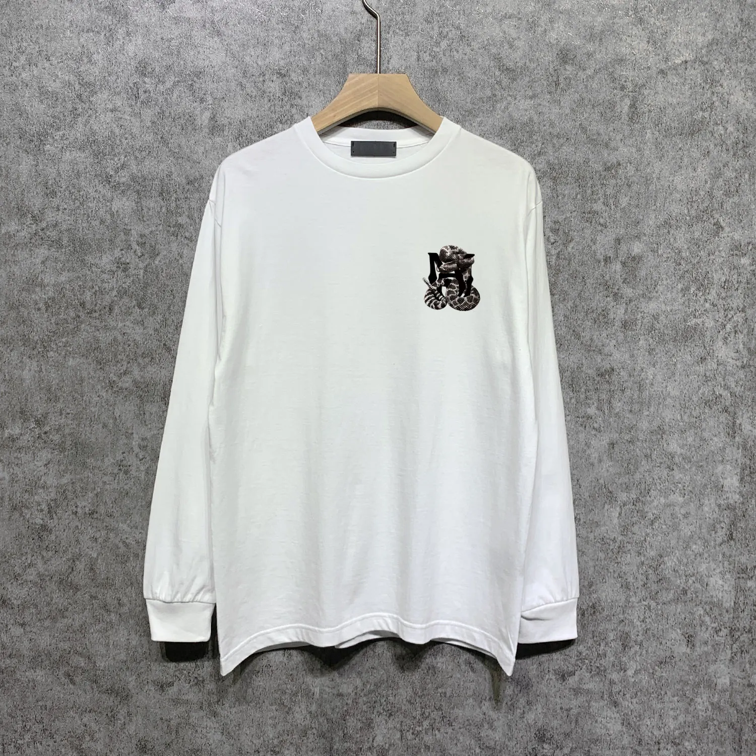 21SS Autumn Sportwear Men V4 T-shirt Tryckt Designer Jacka Paris Double Letter Jacquard Weave Cloth Sleeve Mens Shirt Tag White Black V5l