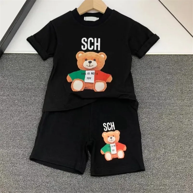 Barnkläderbjörn mönster pojkar flickor träning sommar kort ärm topp tees och shorts sätter lyxdesigner t-shirts barn sportsuits