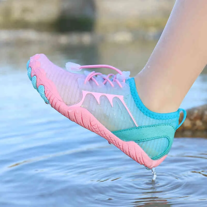Scarpe da piscina sale