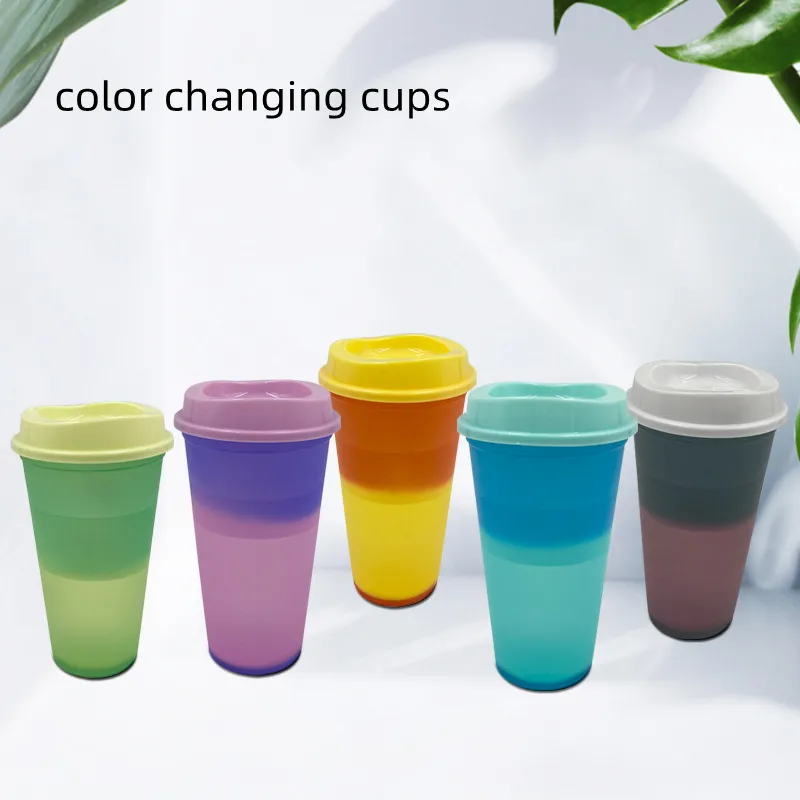 500mlホットカラーカップカッププラスチックコーヒーカップ蓋付きPPマテリアルパーティー用品
