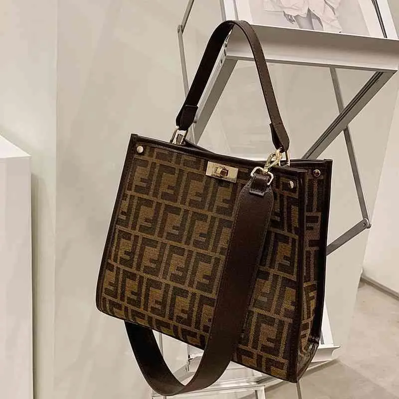 Borsa da 2022 all'ingrosso di fabbrica nuova borsa di grande capacità moda Boston tote borsa da donna a mano trasversale diagonale a spalla singola