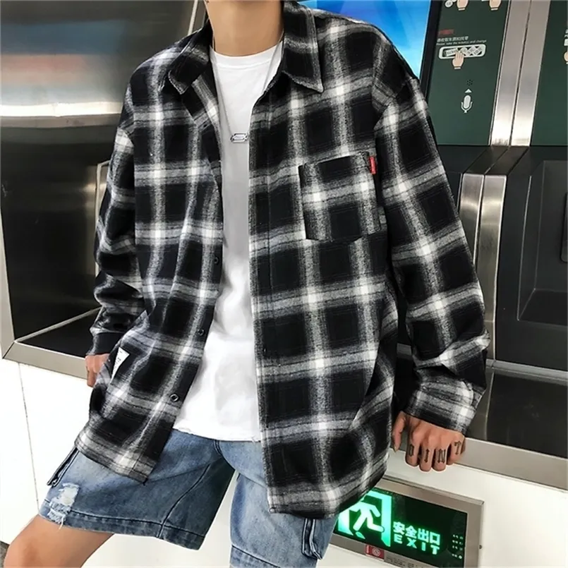 Flannel Plaid Shirts Män Streetwear Casual Mångsidig Höst Högkvalitativ Man Harajuku Oversized Retro Långärmad Blusar 220401