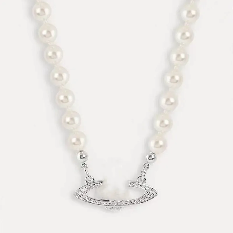 Vivi online pearl necklace