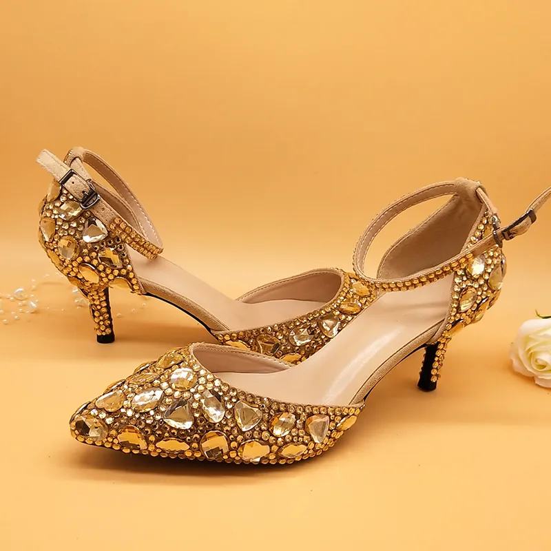 Golden Fancy Bridal Heel – tauheedansari