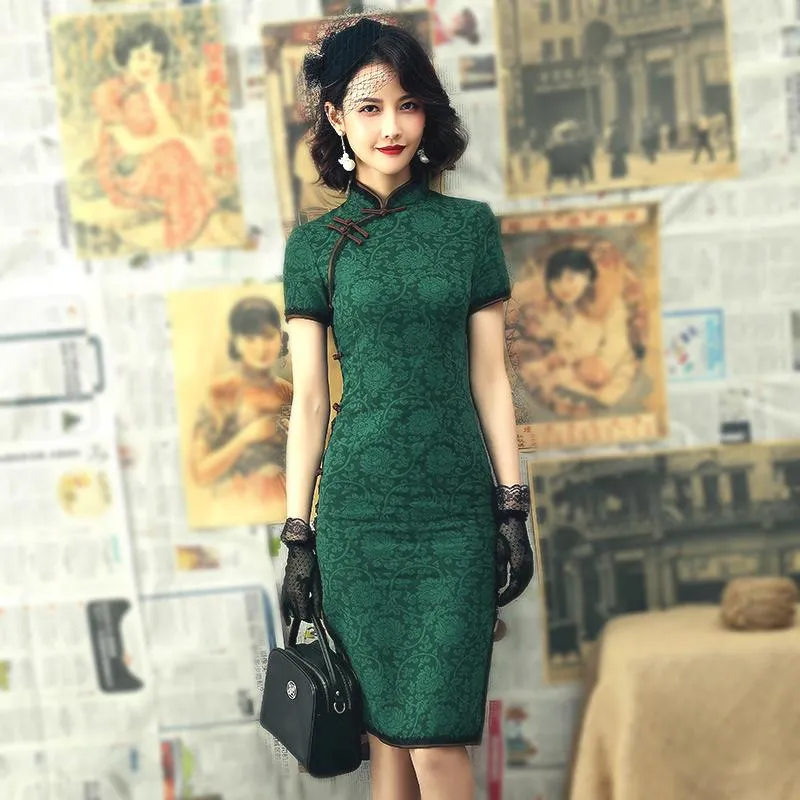Etniska kläder sheng coco spets cheongsam klänningar 2022 vintage klänning smal pion qipao kvinnor långärmad grön chines kläd
