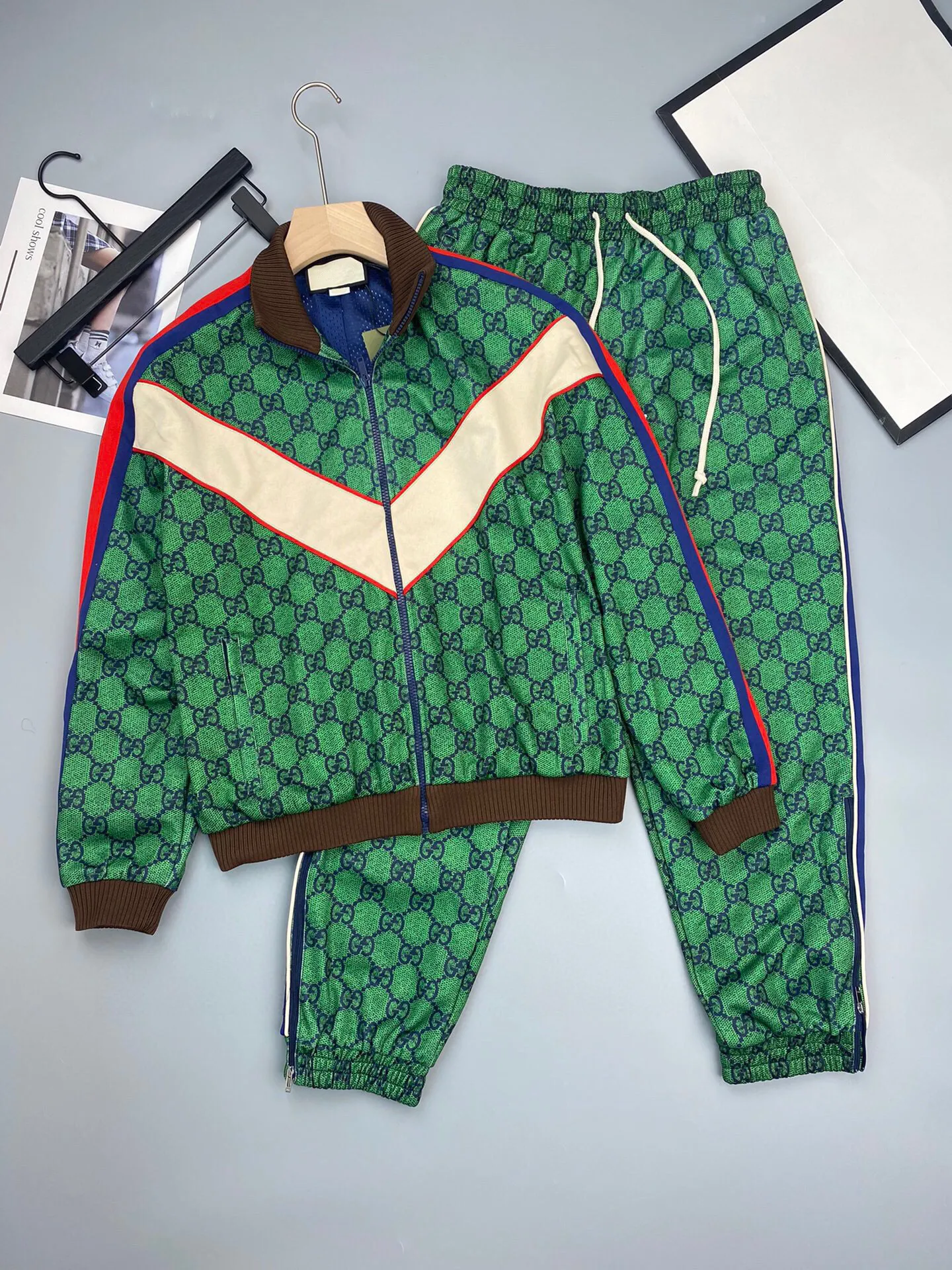 Luxury Designer Mens Beige Tracksuit For Men High Quality Luxury Designer Mens Beige Tracksuit For Men High Quality