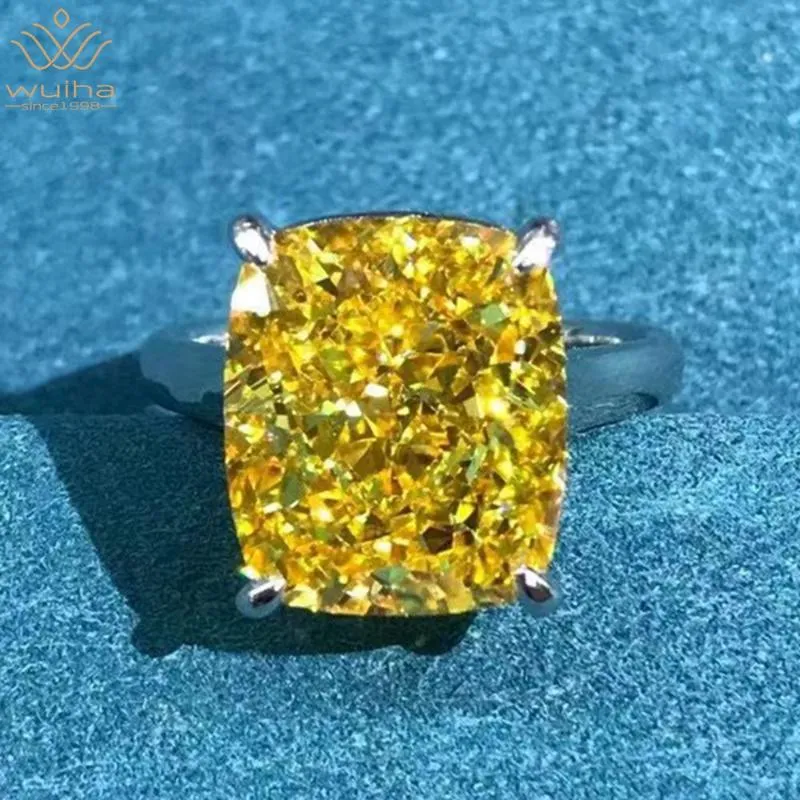 Bagues de grappe WUIHA 100% argent sterling 925 3EX taille coussin 8CT VVS jaune créé Moissanite mariage fiançailles bague personnalisée bijou fin