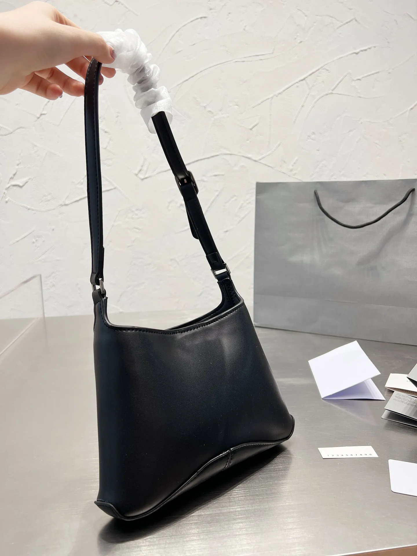 Luxury Designer Crescent Crossbody Bag Sling Bag Bestselling
