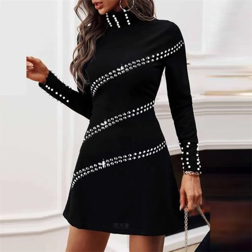 Elegante dame kralen patchwork korte mini jurk mode coltrui lange mouw klinknagel zwarte jurk vrouwen sexy slanke feestjurk 220317