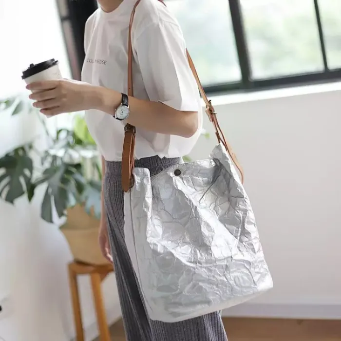 ショルダーバッグ秋のデザイン韓国のシンプルビンテージシングル簡潔なパッケージ大規模クラフトペーパーハンドバッグ