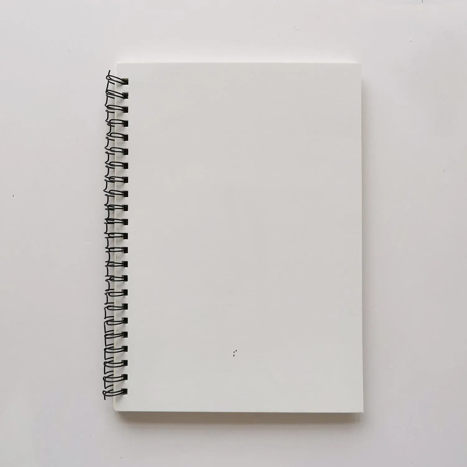 Cahier vierge de sublimation Journal en spirale Fil relié Bloc-notes blanc uni Taille de cadeau personnalisé en gros peut être mélangé ZZE13543