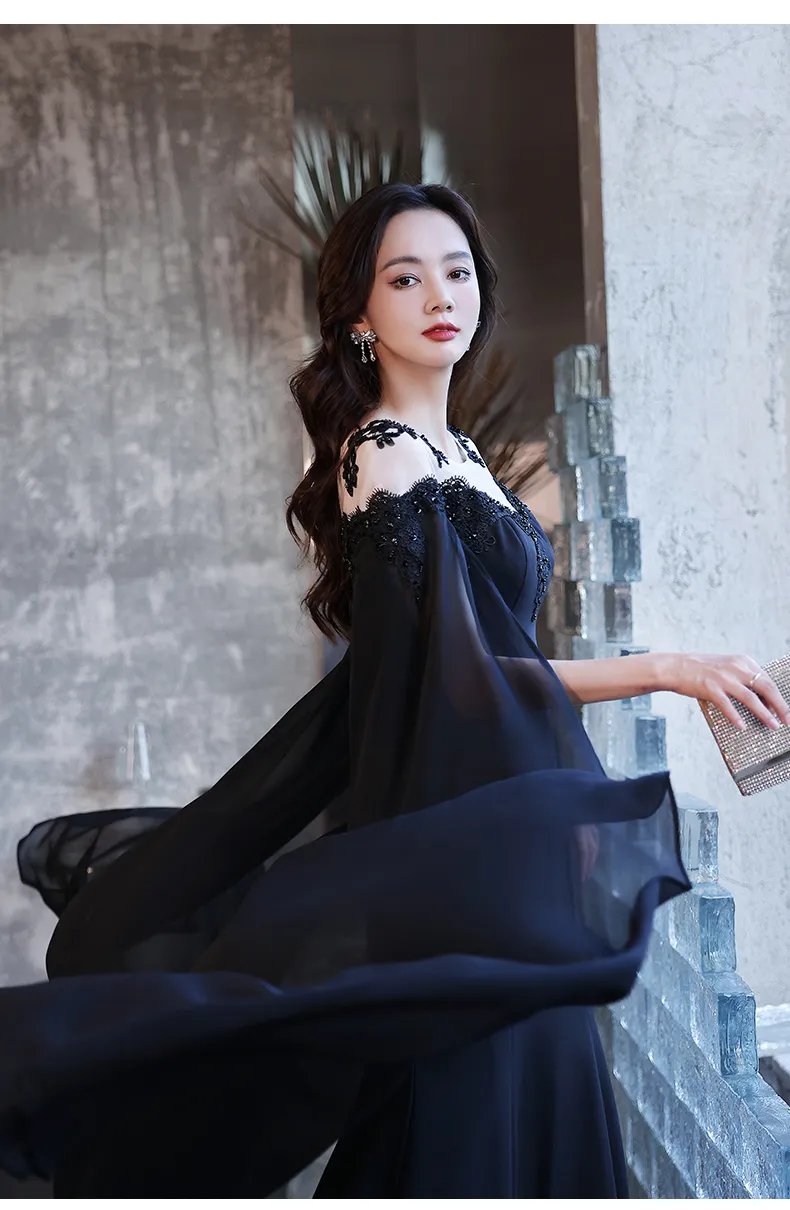 Medieval Renaissance Gown Black Sleeveless Chiffon Blend Long Court Dress  with Shoulder Veil Embroidery for Women