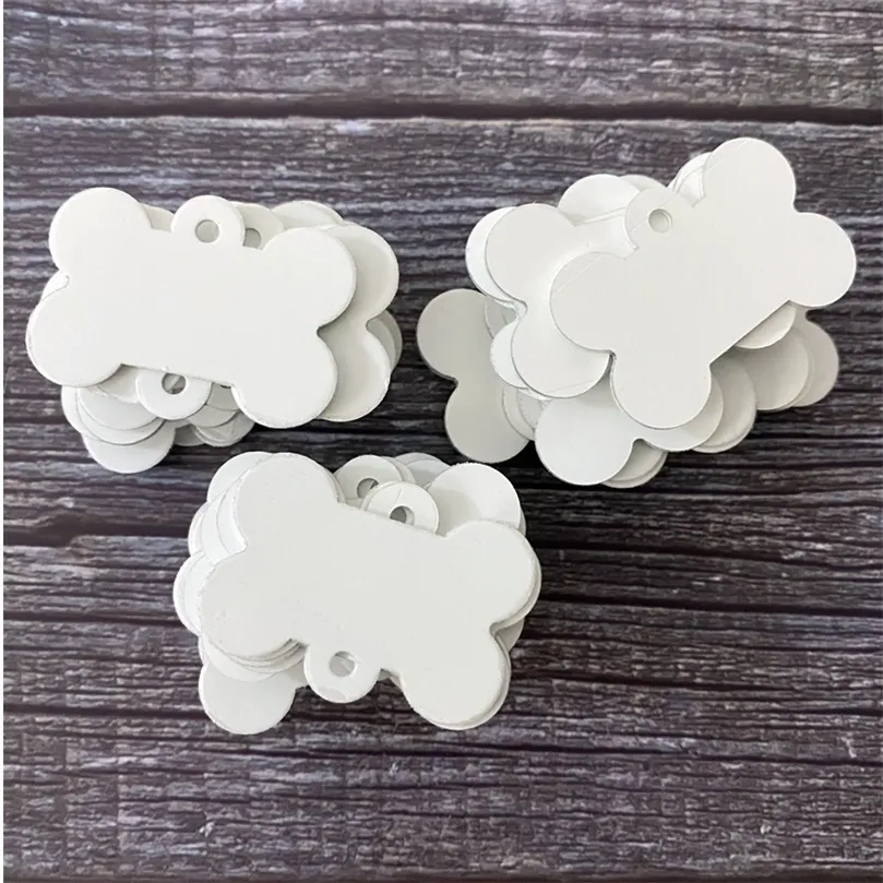 10 pz FAI DA TE In Bianco Sublimazione Cane Pet Id Nome Targhette Piatti Per Gatti Gioielli Ciondolo Personalizzato Sia Bianco 3D Tag di Trasferimento di Calore 220510