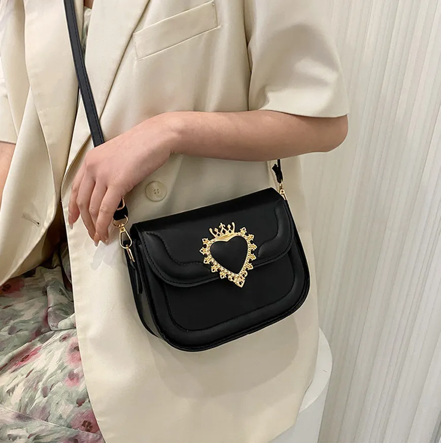 حقيبة HBP حقيبة الأزياء على شكل قلب قفل الإحساس يوم الفراغ حقائب اليد