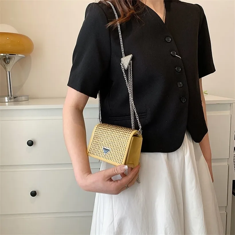 حقيبة الاتجاه 52 ٪ خصم 2022 حقائب اليد الجديدة للأزياء ، صافي Tiktok نفس ميني متعدد الاستخدامات فلاش حلو حلو صغير طازج